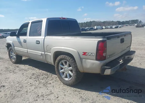 2005 Chevrolet Silverado 1500 Z71 z USA, uszkodzony, nr VIN 2GCEK13T151300671